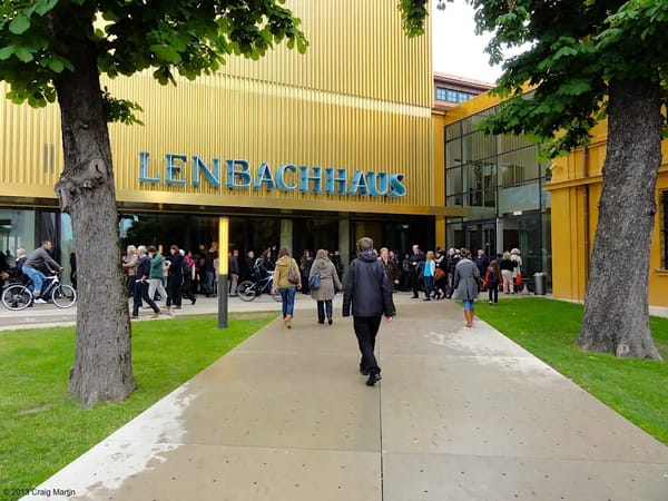 Queues at the newly-reopened Lenbachhaus were off-putting
