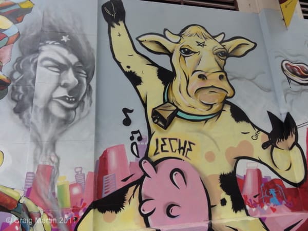 Cow street art Buenos Aires