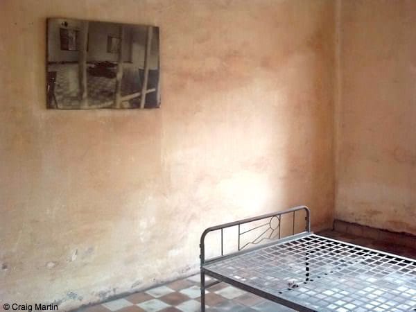 tuol sleng s21 - things to do in Phnom Penh Cambodia 01