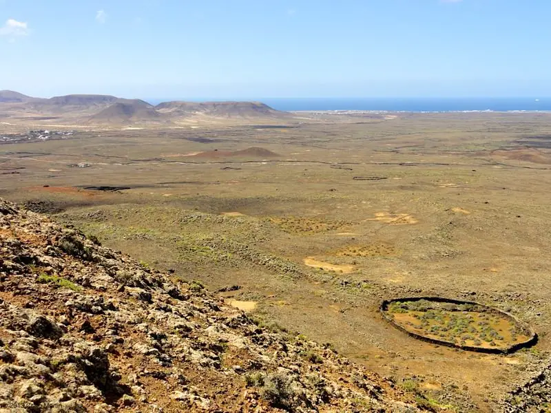 Fuerteventura calderon hondo volcano hike canary islands spain 05