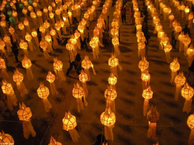 How to celebrate the Loi Krathong Festival in Chiang Mai